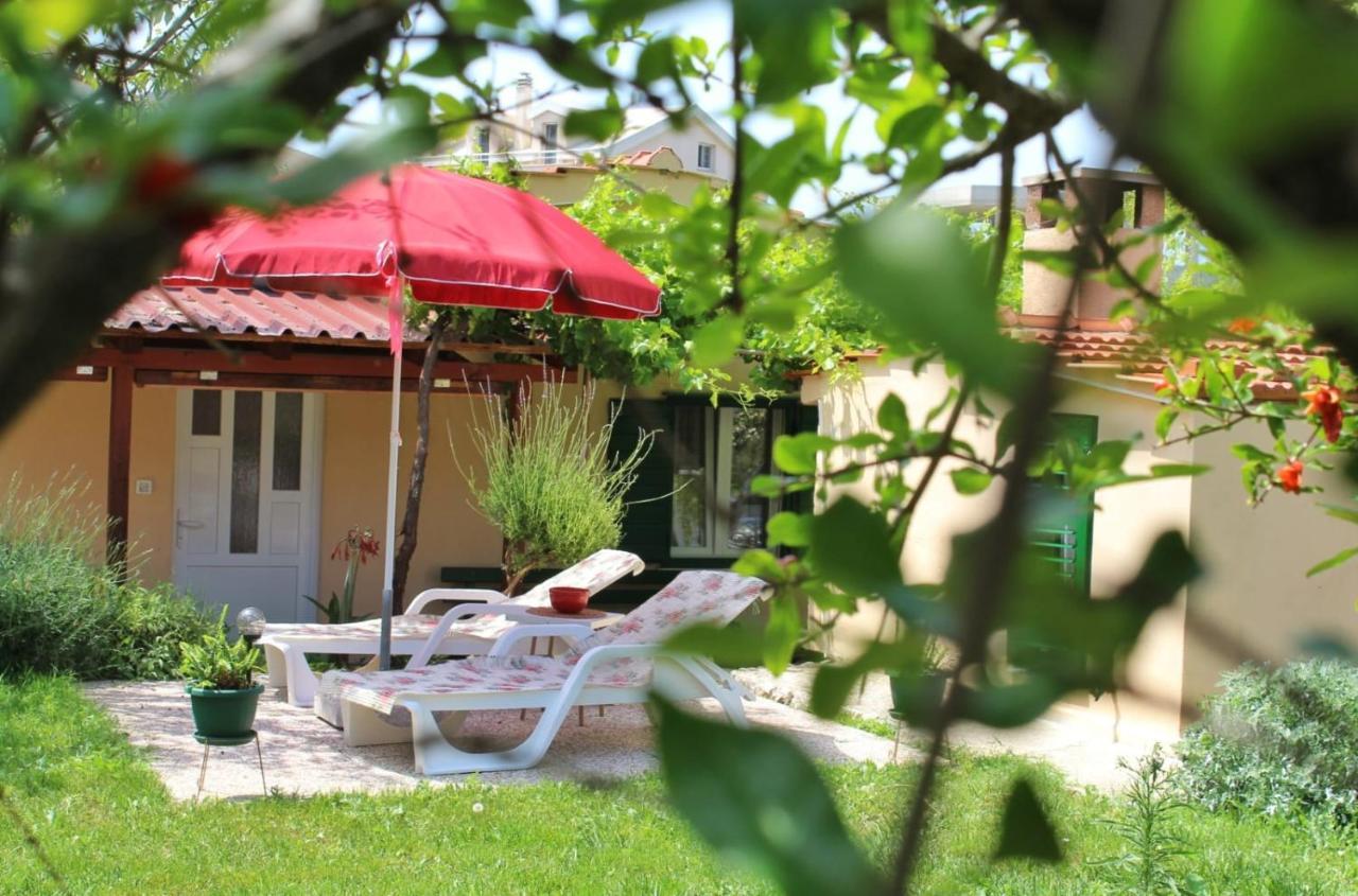 Apartment Taja, Cijela Kuca I Vrt Samo Za Vas Split Exterior foto